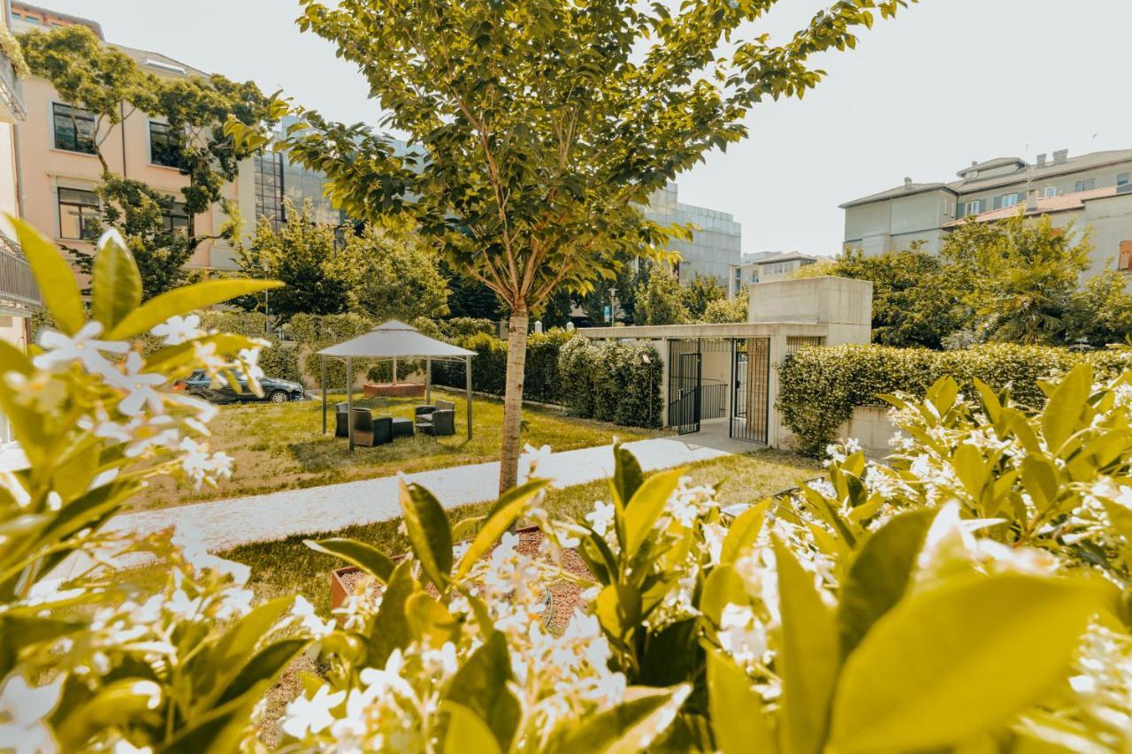 Alpencity Suites Trydent Zewnętrze zdjęcie